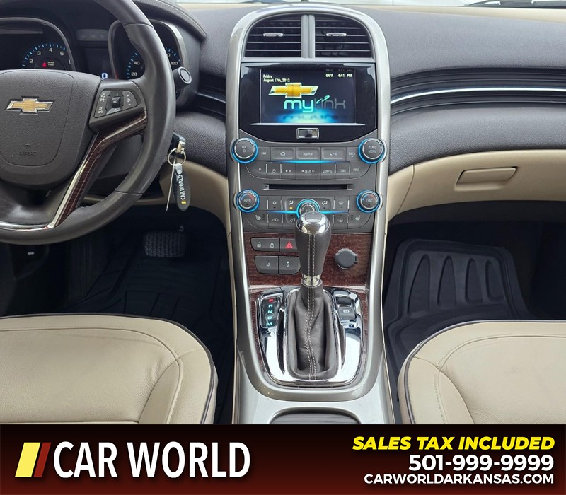 Chevrolet Malibu Vehicle Full-screen Gallery Image 18