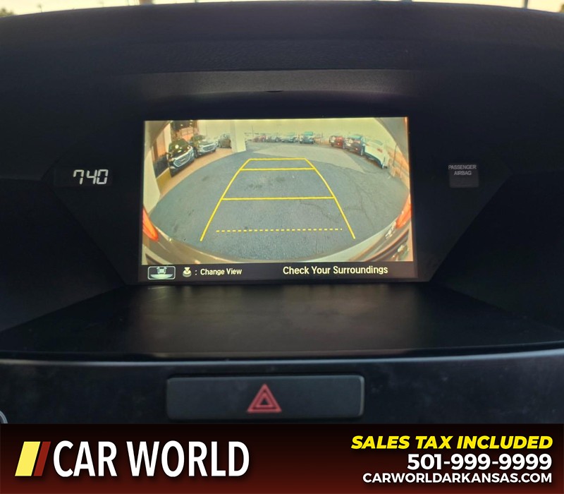 Acura RLX Vehicle Full-screen Gallery Image 19