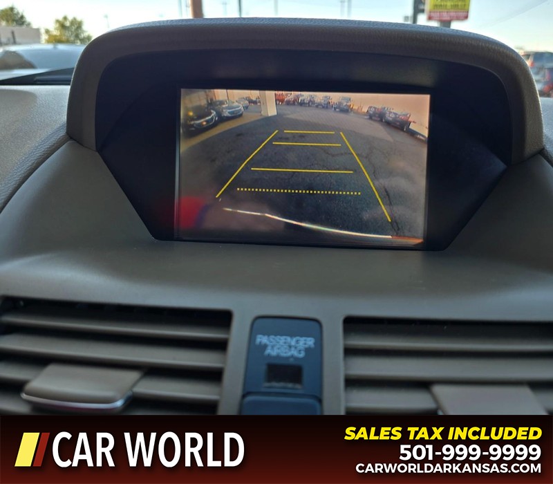 Acura MDX Vehicle Full-screen Gallery Image 22