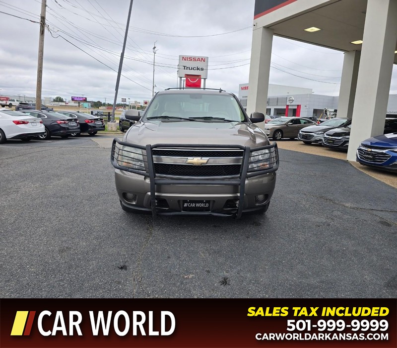 Chevrolet Tahoe Vehicle Full-screen Gallery Image 2