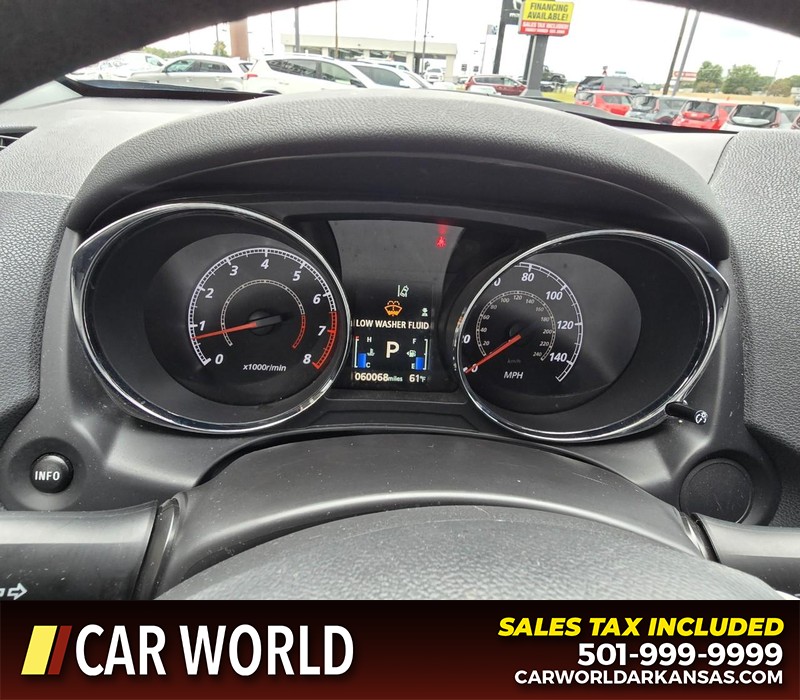 Mitsubishi Outlander Sport Vehicle Full-screen Gallery Image 17