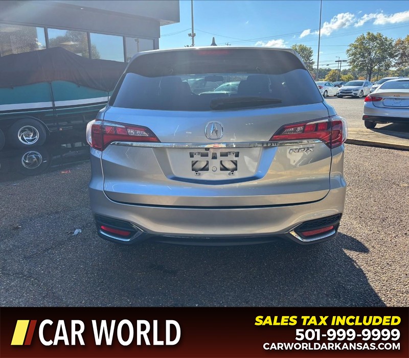 Acura RDX Vehicle Full-screen Gallery Image 4