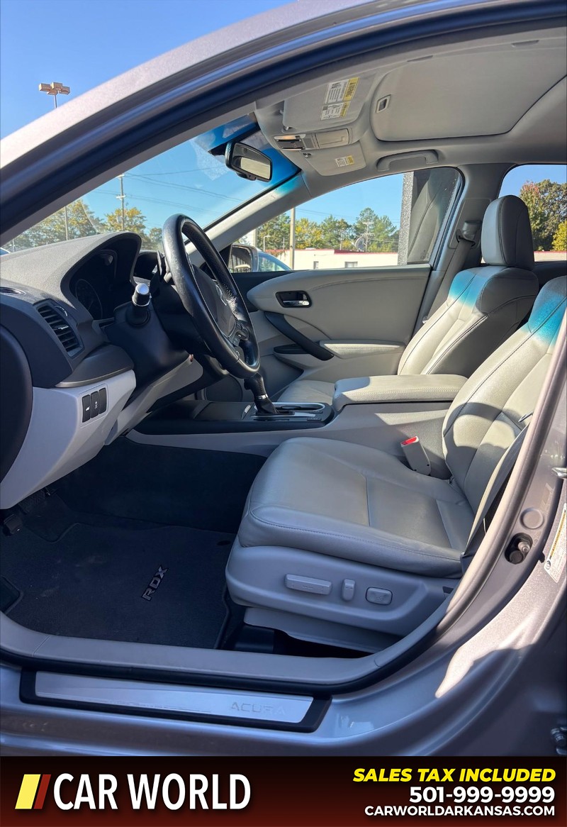 Acura RDX Vehicle Full-screen Gallery Image 13