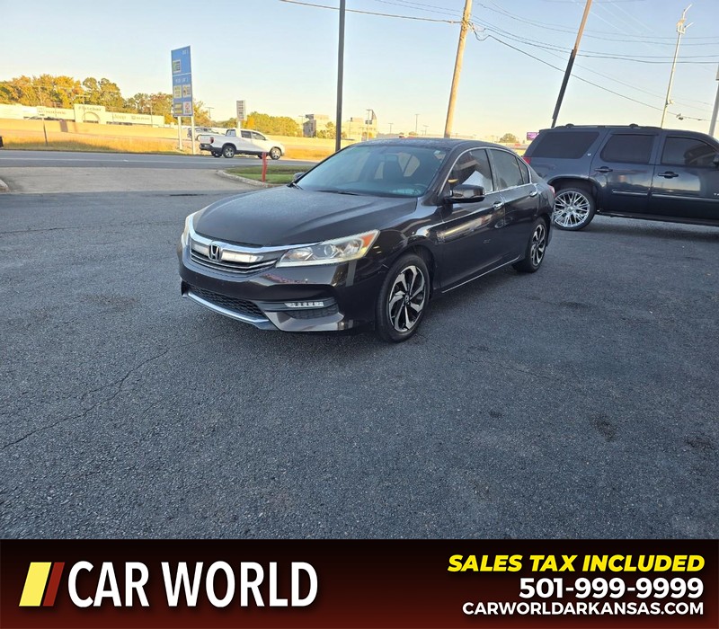 Honda Accord Sedan Vehicle Full-screen Gallery Image 3