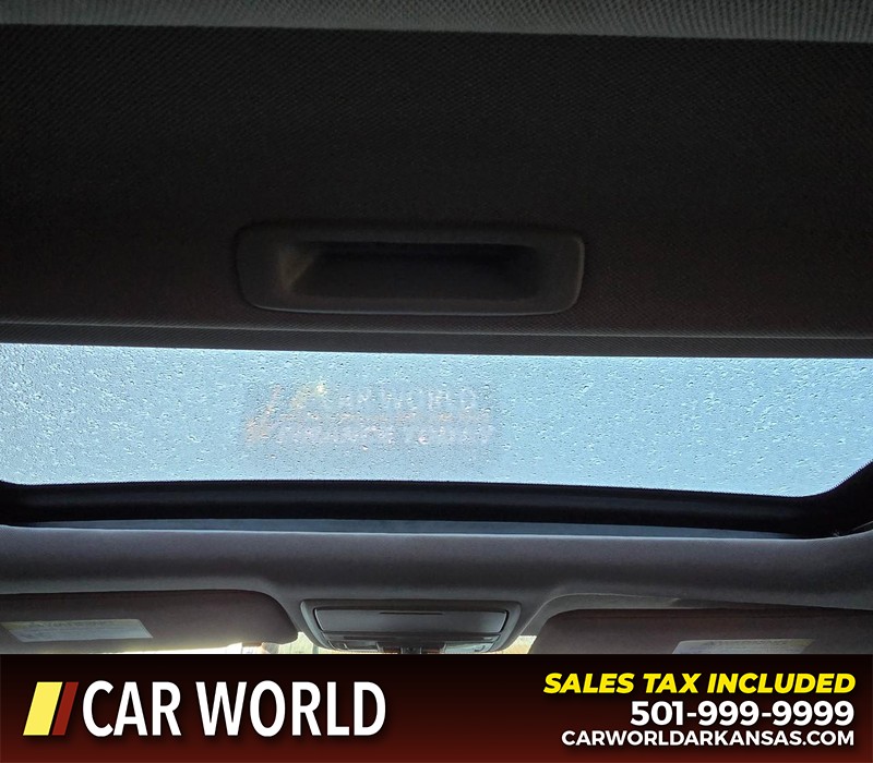 Honda Accord Sedan Vehicle Full-screen Gallery Image 20