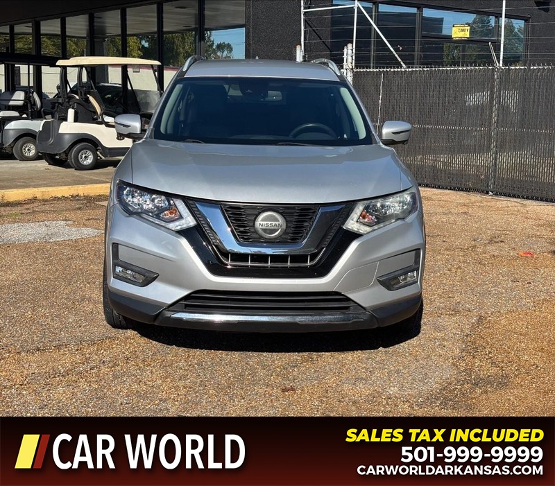 Nissan Rogue Vehicle Full-screen Gallery Image 10