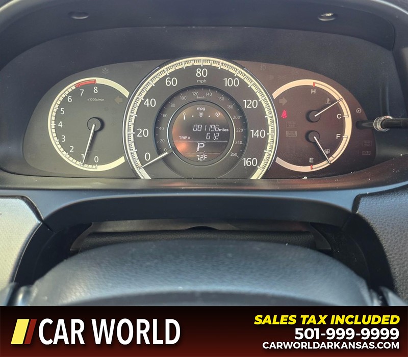 Honda Accord Sedan Vehicle Full-screen Gallery Image 16