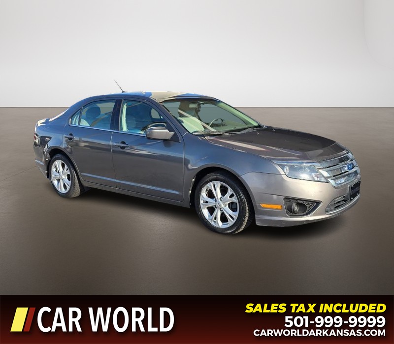 2012 Ford Fusion SE's photo