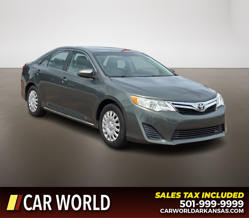 2014 Toyota Camry 2.5 Auto LE's photo