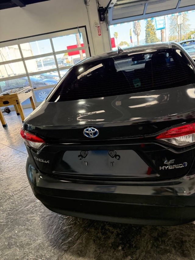 Toyota Corolla Vehicle Full-screen Gallery Image 27