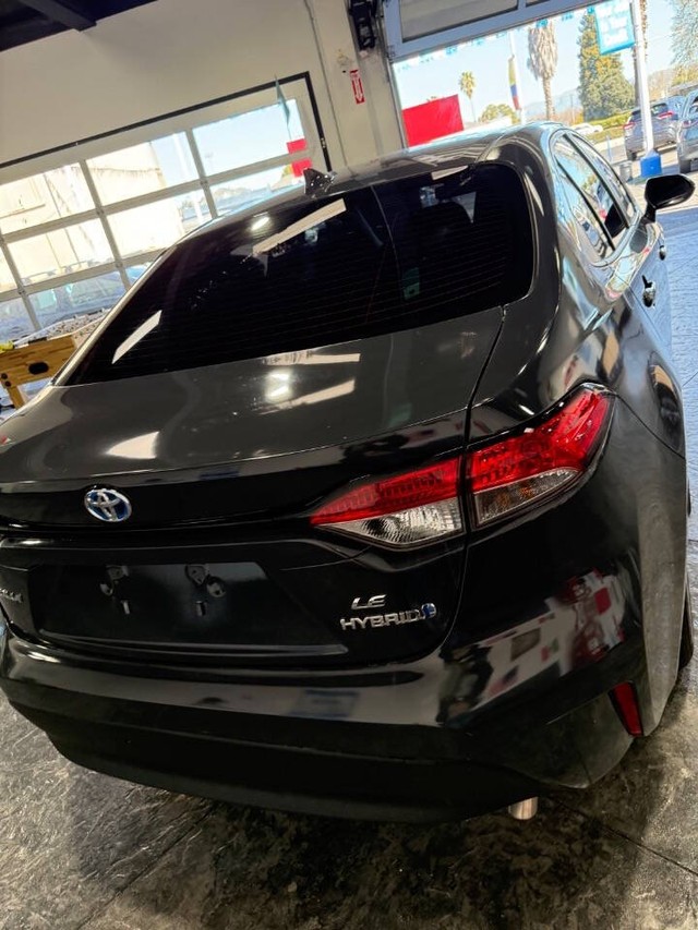 Toyota Corolla Vehicle Full-screen Gallery Image 28