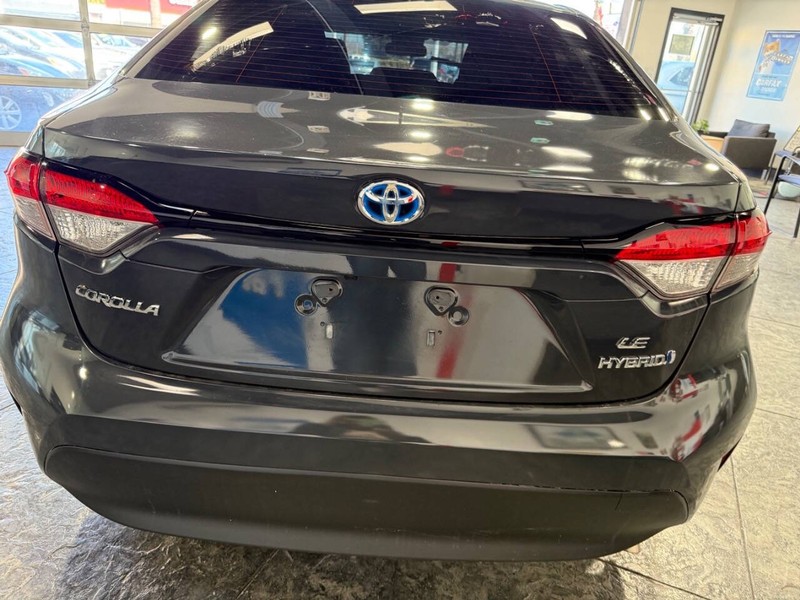 Toyota Corolla Vehicle Full-screen Gallery Image 26