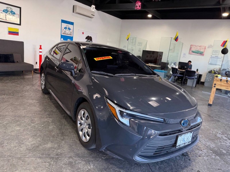 Toyota Corolla Vehicle Full-screen Gallery Image 44