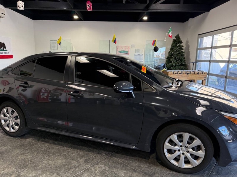 Toyota Corolla Vehicle Full-screen Gallery Image 48