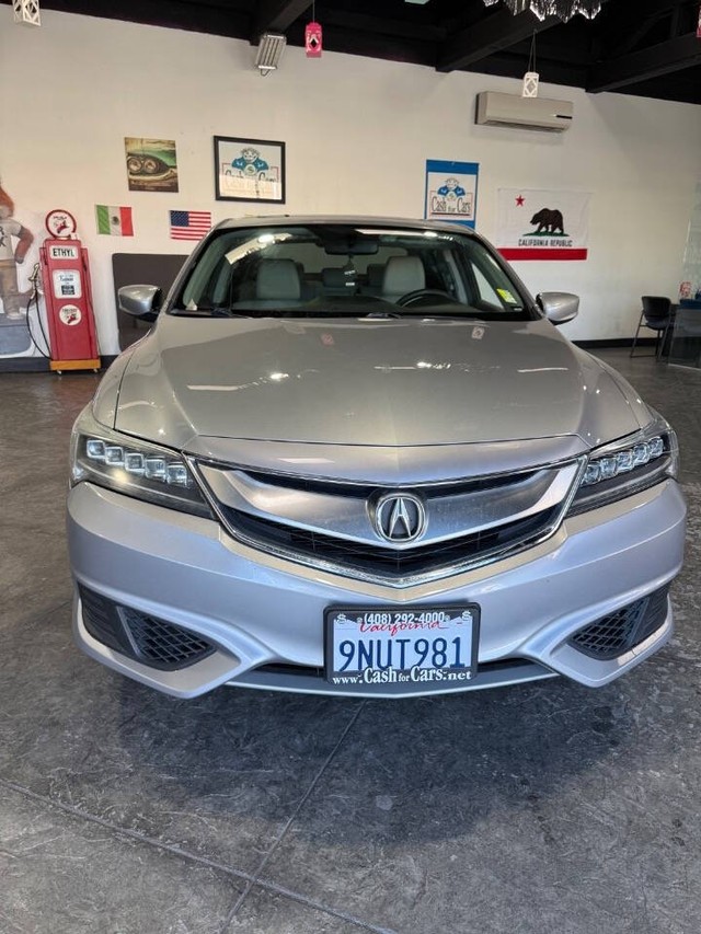 Acura ILX Vehicle Full-screen Gallery Image 03