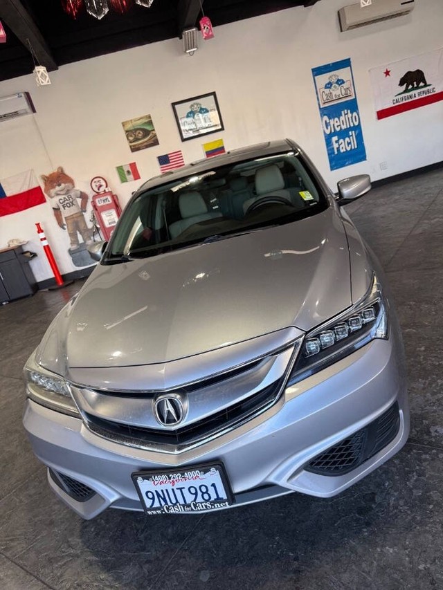 Acura ILX Vehicle Full-screen Gallery Image 06