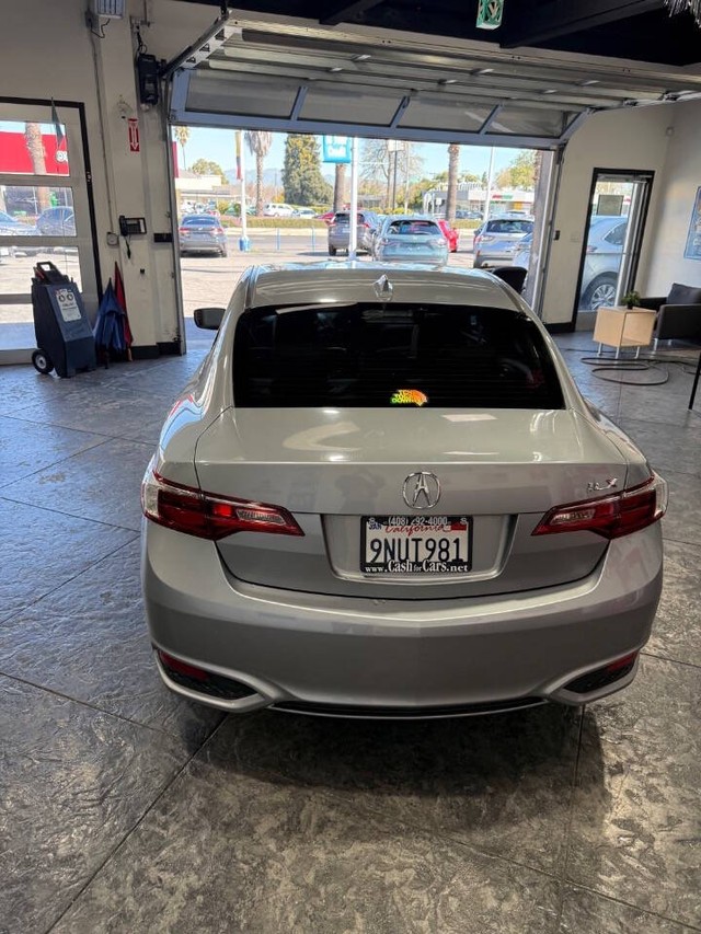 Acura ILX Vehicle Full-screen Gallery Image 19