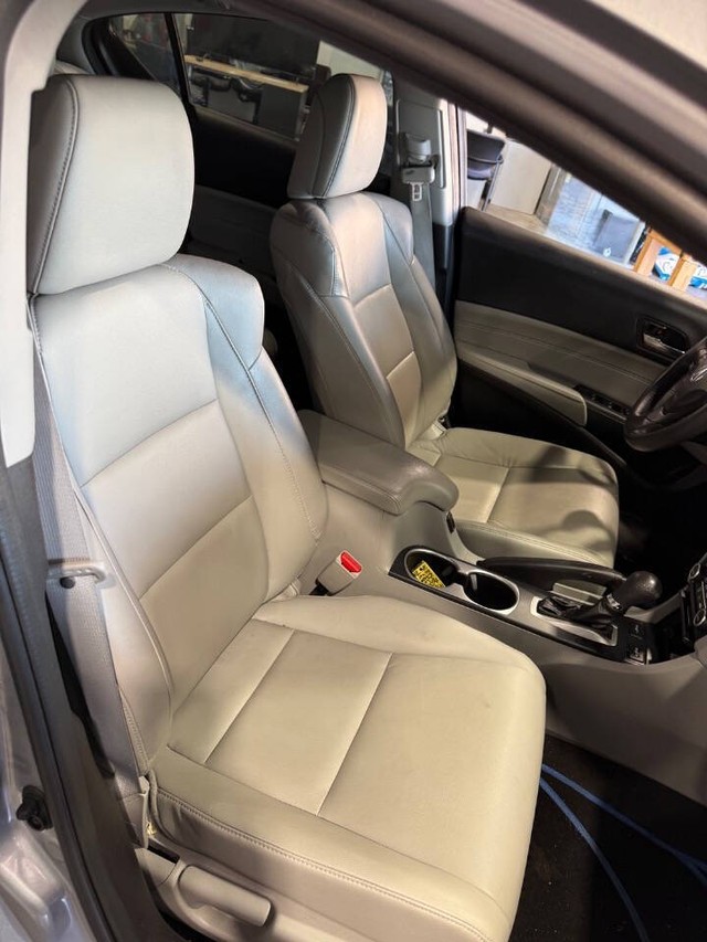 Acura ILX Vehicle Full-screen Gallery Image 40