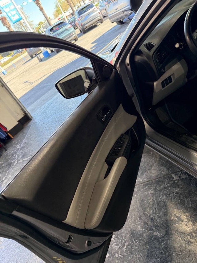 Acura ILX Vehicle Full-screen Gallery Image 46