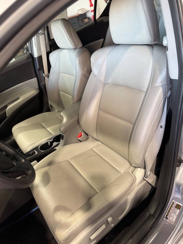 Acura ILX Vehicle Full-screen Gallery Image 47