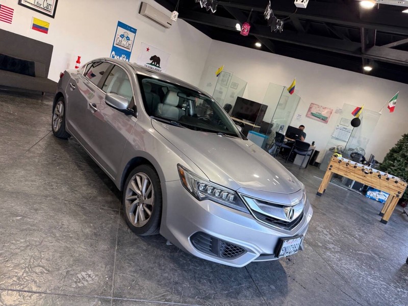 Acura ILX Vehicle Full-screen Gallery Image 34