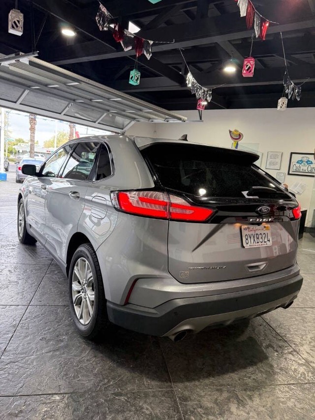 Ford Edge Vehicle Full-screen Gallery Image 38