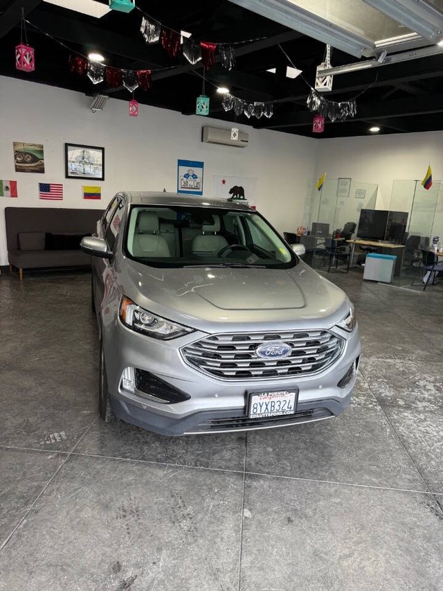 Ford Edge Vehicle Full-screen Gallery Image 45