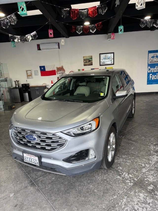 Ford Edge Vehicle Full-screen Gallery Image 47