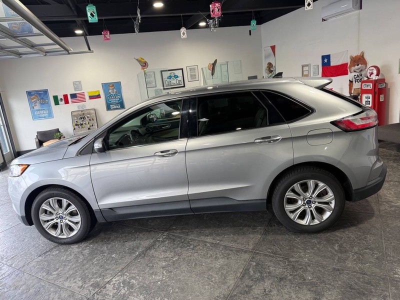 Ford Edge Vehicle Full-screen Gallery Image 48