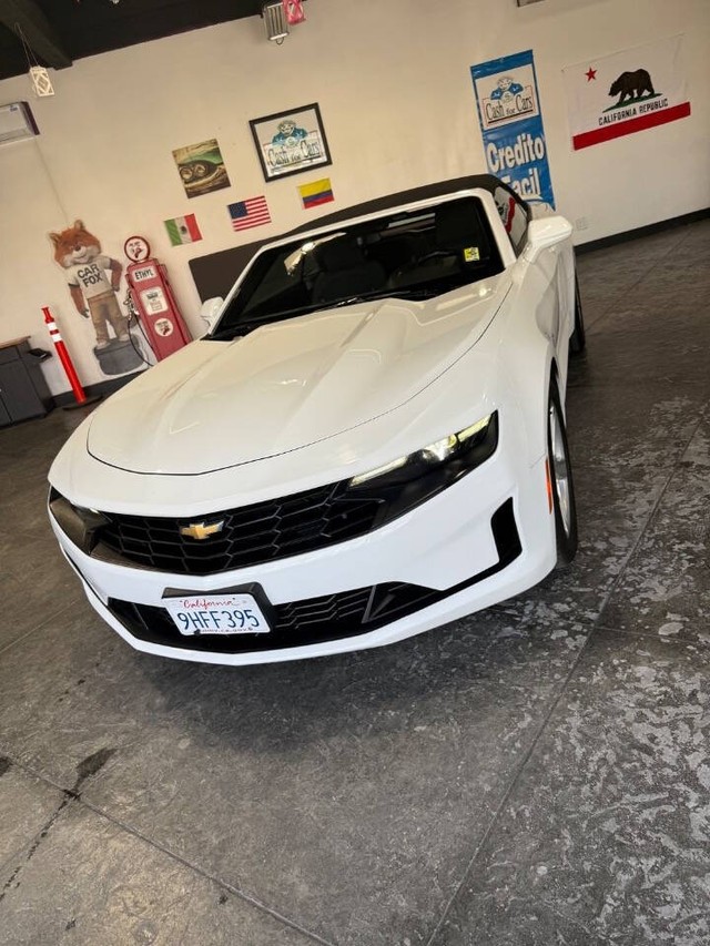 Chevrolet Camaro Vehicle Full-screen Gallery Image 07