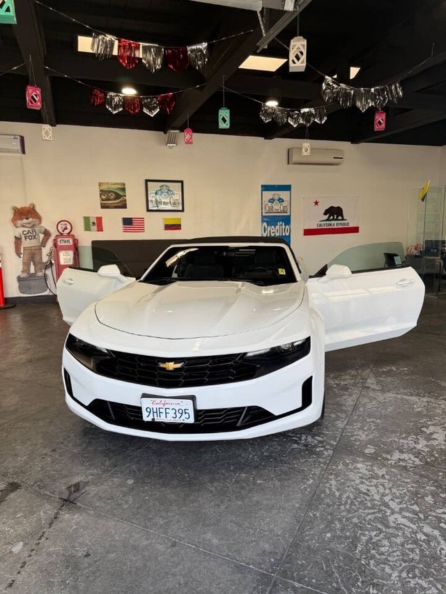 Chevrolet Camaro Vehicle Full-screen Gallery Image 41