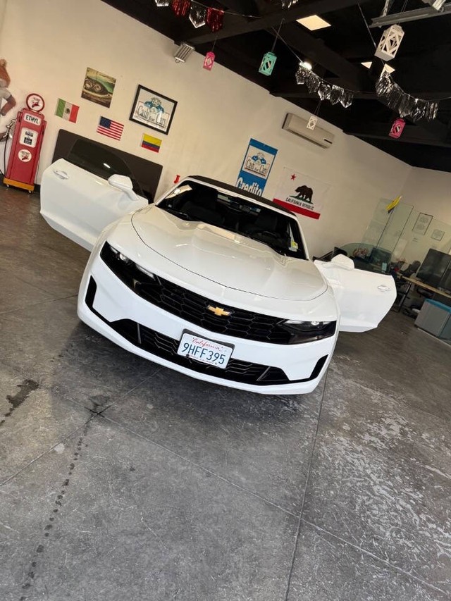Chevrolet Camaro Vehicle Full-screen Gallery Image 42