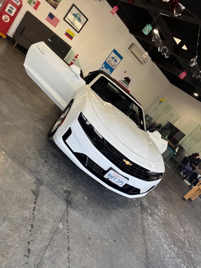 Chevrolet Camaro Vehicle Full-screen Gallery Image 45