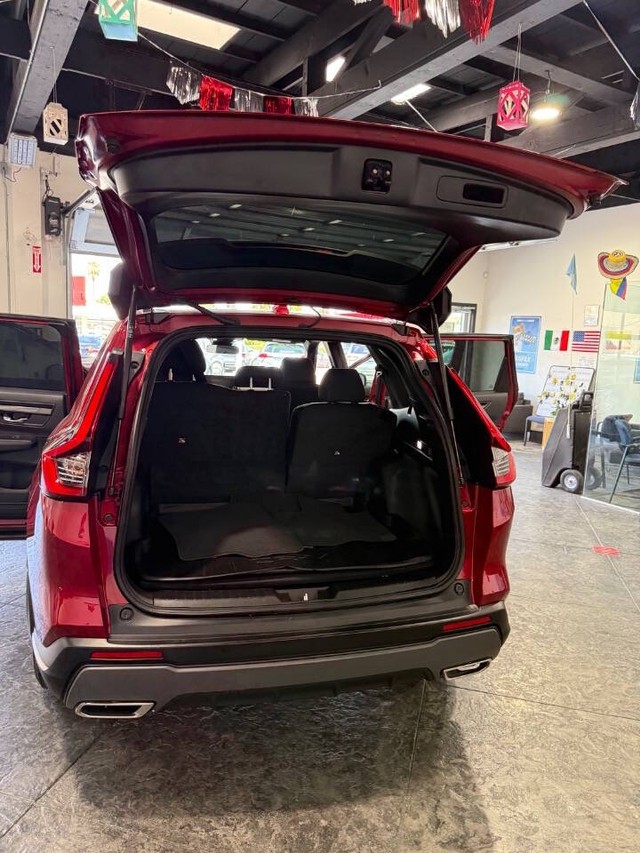 Honda CR-V Hybrid Vehicle Full-screen Gallery Image 46