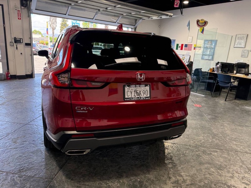 Honda CR-V Hybrid Vehicle Full-screen Gallery Image 18