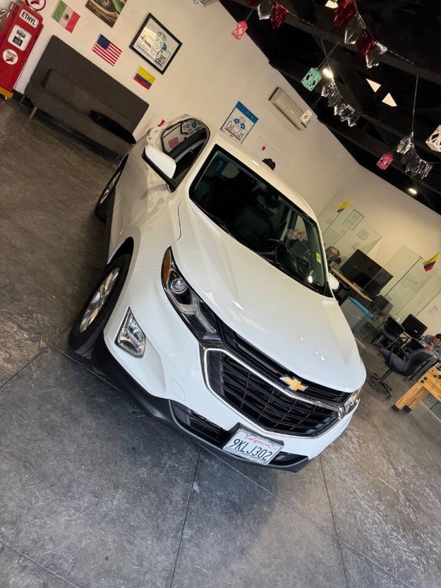 Chevrolet Equinox Vehicle Full-screen Gallery Image 34