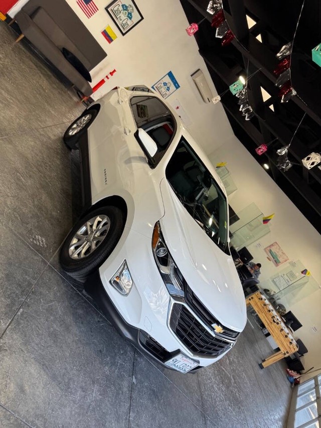Chevrolet Equinox Vehicle Full-screen Gallery Image 38