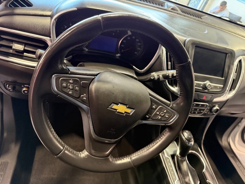 Chevrolet Equinox Vehicle Full-screen Gallery Image 42