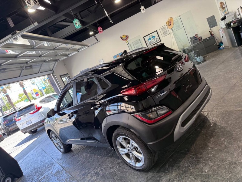 Hyundai Kona Vehicle Full-screen Gallery Image 20