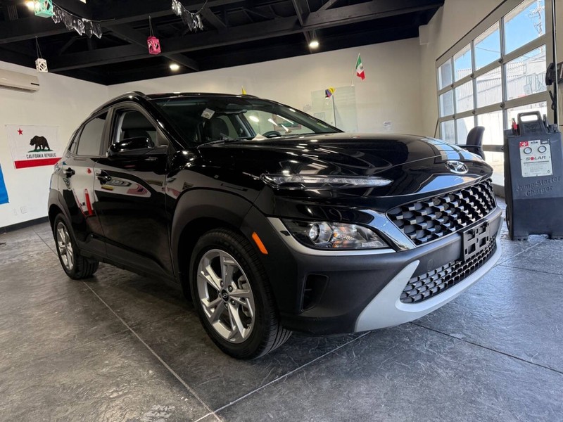 Hyundai Kona Vehicle Full-screen Gallery Image 42