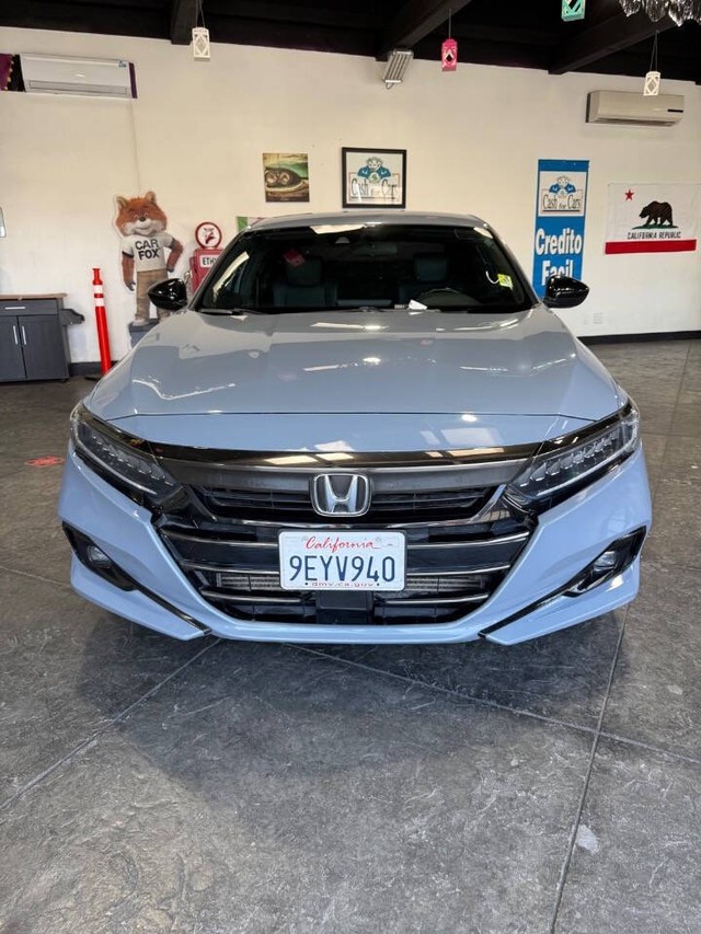 Honda Accord Sedan Vehicle Full-screen Gallery Image 02