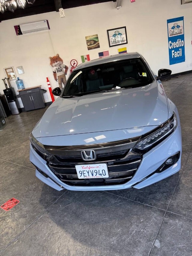 Honda Accord Sedan Vehicle Full-screen Gallery Image 05