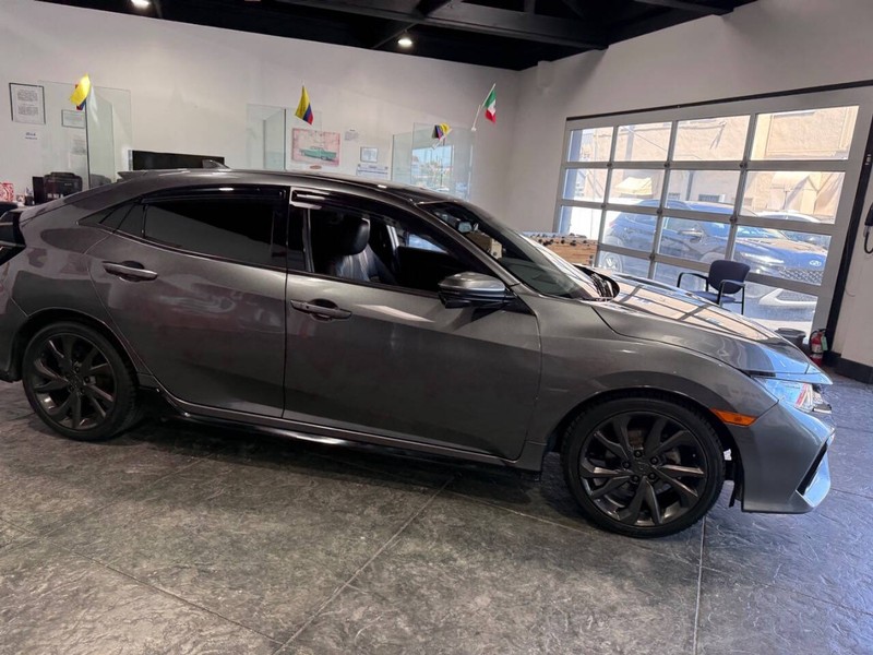 Honda Civic Hatchback Vehicle Full-screen Gallery Image 30