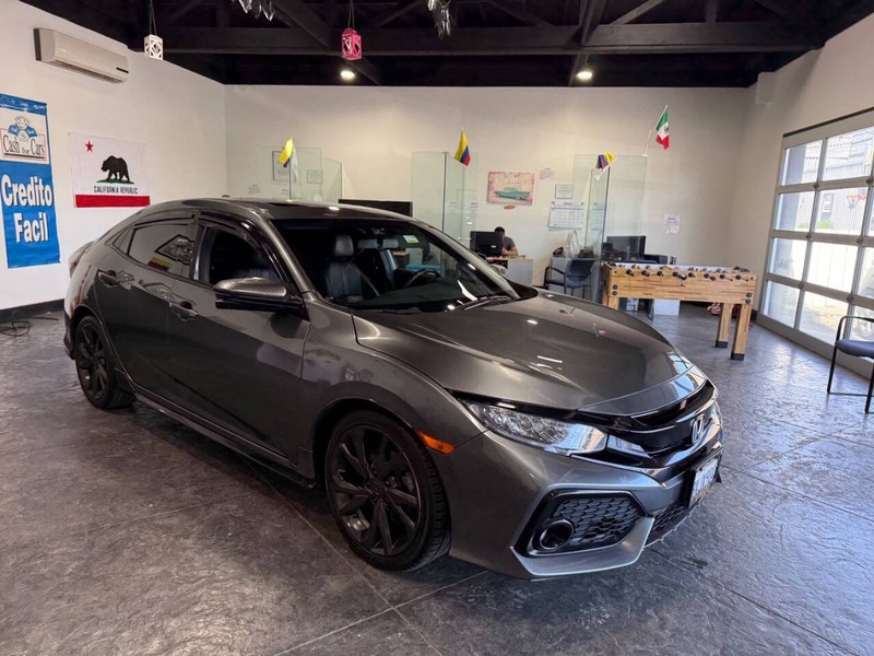 Honda Civic Hatchback Vehicle Full-screen Gallery Image 32