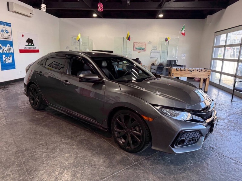 Honda Civic Hatchback Vehicle Full-screen Gallery Image 33