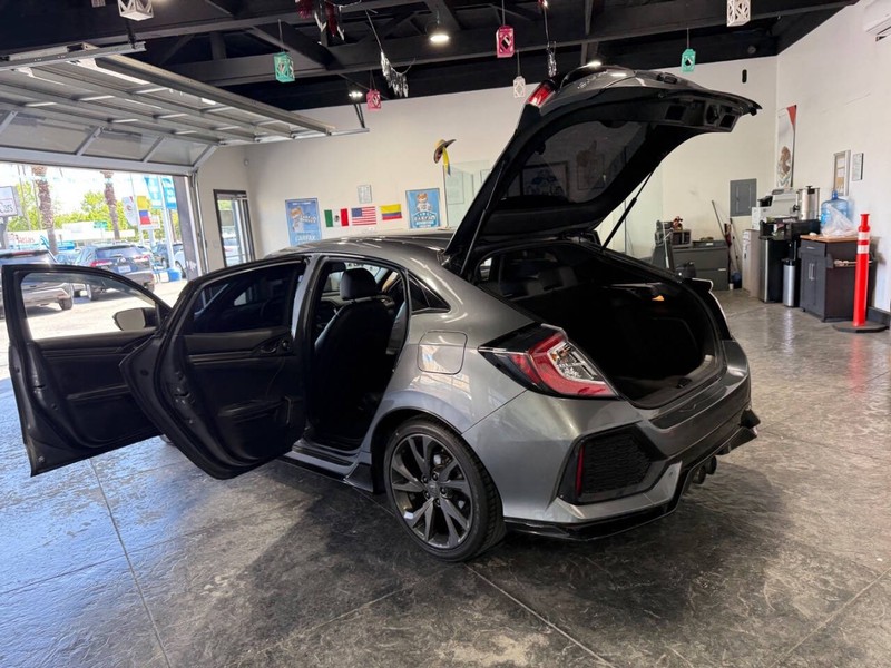 Honda Civic Hatchback Vehicle Full-screen Gallery Image 48