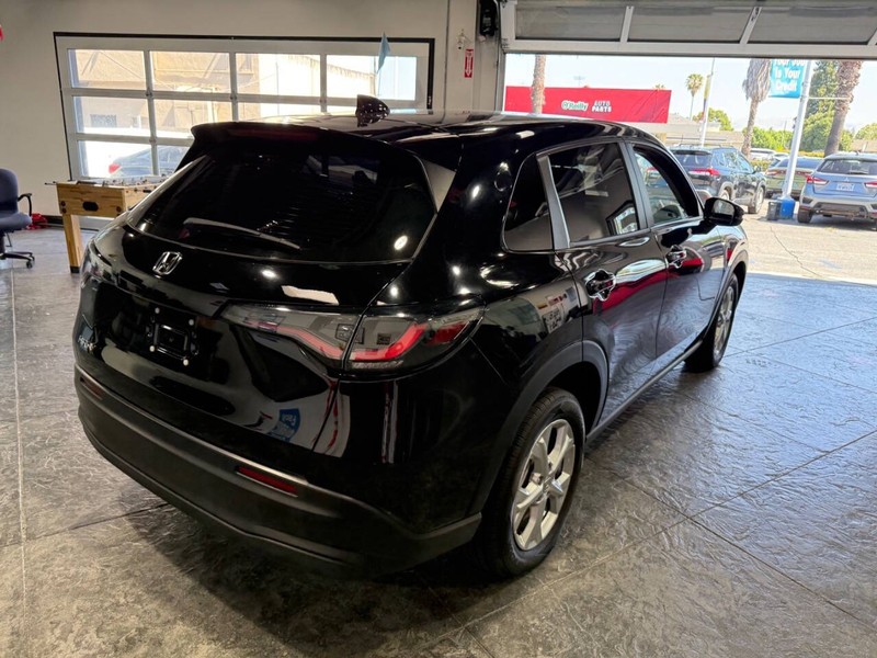 Honda HR-V Vehicle Full-screen Gallery Image 28