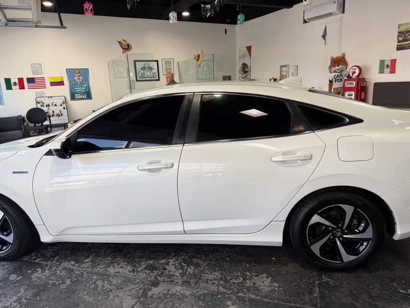 Honda Insight Vehicle Full-screen Gallery Image 13