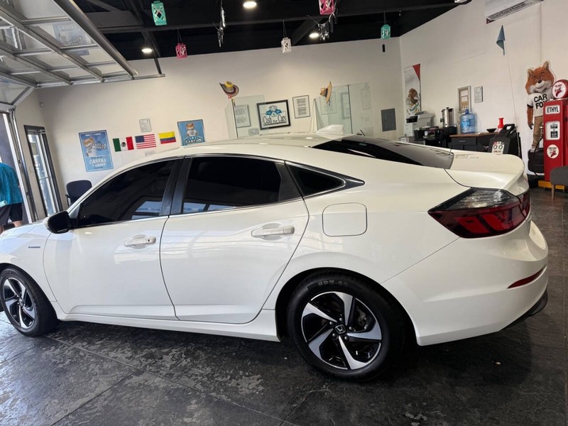 Honda Insight Vehicle Full-screen Gallery Image 16