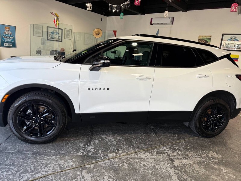 Chevrolet Blazer Vehicle Full-screen Gallery Image 10
